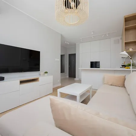 Modern With Balcony And Parking In Centrum By Renters Lejlighed