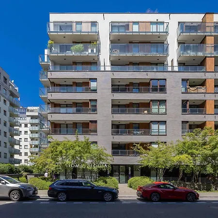 Modern With Balcony And Parking In Centrum By Renters Warszawa