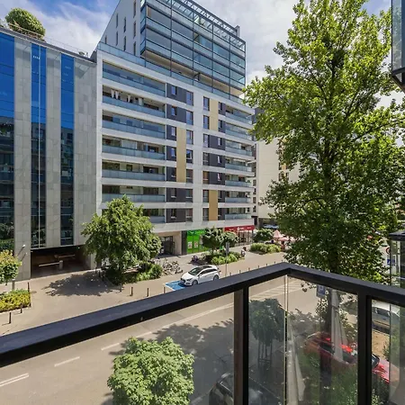 Modern With Balcony And Parking In Centrum By Renters